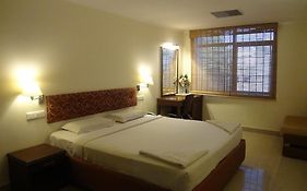 Hotel Malainn Τσενάι Room photo
