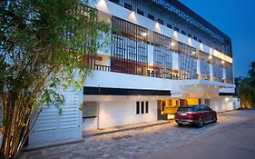 Hotel Keerthi Thiruvananthapuram Exterior photo