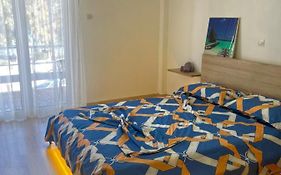 Seaview Room With Share Some Place Αθήνα Exterior photo