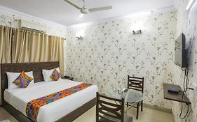Fabexpress Jpm Harshdeep Ξενοδοχείο Νέο Δελχί Exterior photo