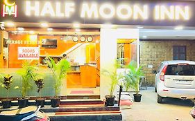 Half Moon Inn Τσενάι Exterior photo