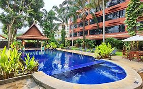 Nova Park Hotel By Compass Hospitality Pattaya Exterior photo