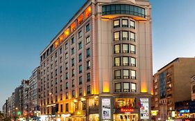 Ramada Plaza By Wyndham Istanbul City Center (Adults Only) Exterior photo