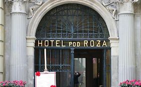 Hotel Pod Roza Krasków Exterior photo