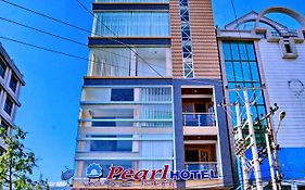 Royal Pearl Hotel Μανταλέι Exterior photo