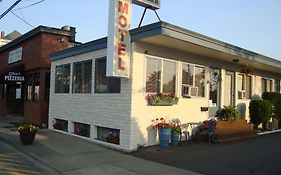 Town & Beach Motel Φάλμαουθ Exterior photo