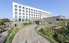 Narayani Heights, Ahmedabad Ξενοδοχείο Exterior photo