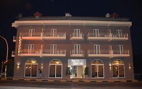 Ξενοδοχείο Ορφέας Καλαμπάκα Exterior photo