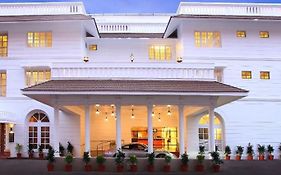 ξενοδοχείο luciya παλάτι Trichur Thrissur Exterior photo