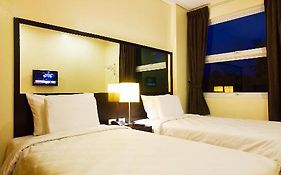 Go Hotels Τακλομπάν Room photo