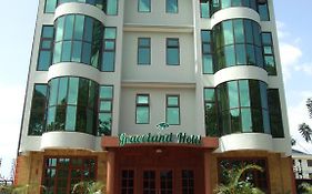 Grace Land Hotel Αρούσα Exterior photo
