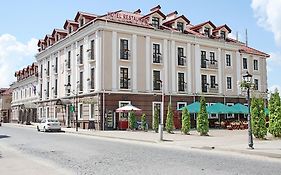 Reikartz Kamianets-Podilskyi Ξενοδοχείο Exterior photo