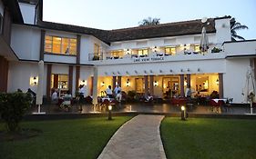 Lake Victoria Hotel Εντέμπε Exterior photo