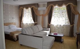 Mereke Hotel Ustʼ-Kamenogorsk Room photo