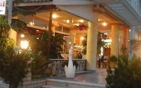 Hotel Spiros Αμμουδιά Exterior photo