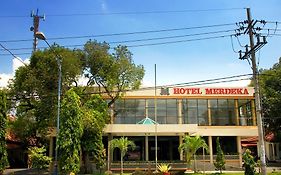 Hotel Merdeka Madiun Exterior photo