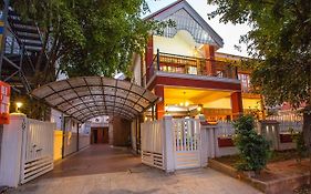 Redstone Villa And Suites Μπανγκαλόρ Exterior photo