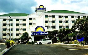 Days Hotel By Wyndham Batangas Μπατάνγκας Exterior photo
