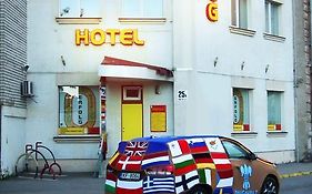 Hotel Erfolg Νταουγκαβπίλς Exterior photo