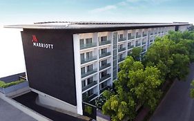 Marriott Suites Πούνε Exterior photo