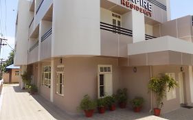 Safire Residency Ξενοδοχείο Thiruvananthapuram Exterior photo