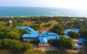 The Oasis Beach Resort Hambantota Exterior photo