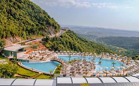 Select Hill Resort Τίρανα Exterior photo