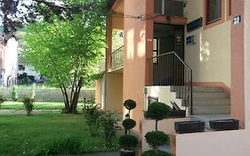 Vila Silia Ξενοδοχείο Σκόπια Exterior photo