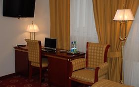 Hotel Holiday Park Βαρσοβία Room photo