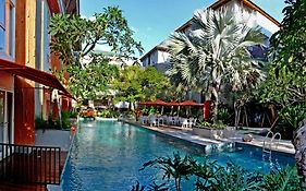 Harris Hotel & Residences Sunset Road Kuta Lombok Exterior photo