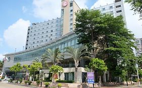 Evergreen Plaza Hotel Ταϊνάν Exterior photo