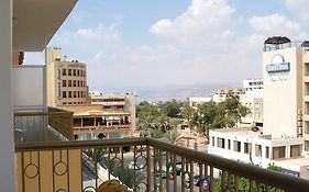 Al Qidra Hotel & Suites Άκαμπα Exterior photo