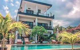 Alam Bali Beach Resort Αμέντ Exterior photo