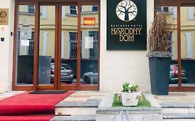 Hotel Narodny Dom Μπάνσκα Μπίστριτσα Exterior photo