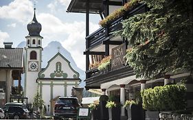 Rosa Alpina Hotel & Spa Relais&Chateaux Μπαντία Exterior photo