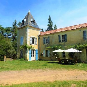 Presbytere D'Arpentian Bed and Breakfast Jegun Exterior photo