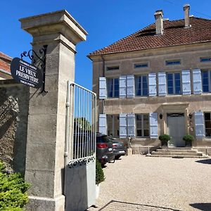 Le Vieux Presbytere Bed and Breakfast Confracourt Exterior photo