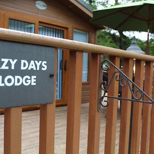 Lazy Days Lodge Glendevon Exterior photo