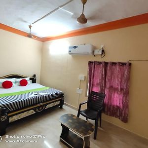Vizag Homestay Guest House Βιζαχαπατνάμ Exterior photo