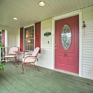 Irish Hills Farmhouse With Furnished Deck And Playset Βίλα Tipton Exterior photo