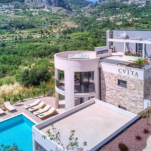 Villa Cvita Is A Modern 5-Bedroom Villa With A Jacuzzi, A Gym And Finnish Sauna, A Heated Pool, And Amazing Views Klis Exterior photo