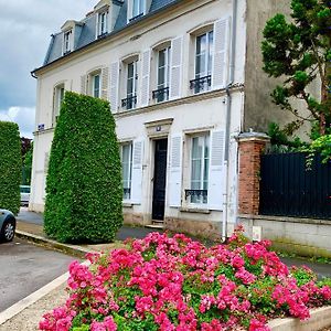 Les Remparts De Joussaume Latour Διαμέρισμα Château-Thierry Exterior photo