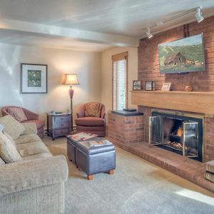 Bear Claw 202 - Ski-In Ski-Out Condo! Steamboat Springs Exterior photo