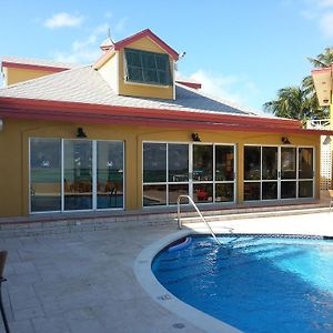 Augusta Bay Bahamas, Exuma Ξενοδοχείο George Town Exterior photo