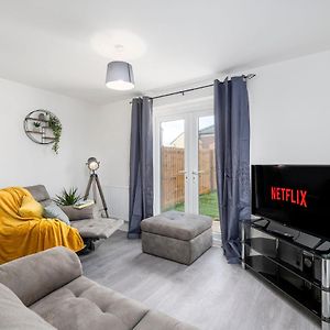 Ideal For Contractors -The Holt-2 Bedrooms-Parking Λίνκολν Exterior photo