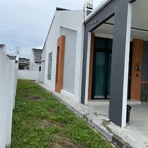 Anas House Βίλα Tanjung Rambutan Exterior photo