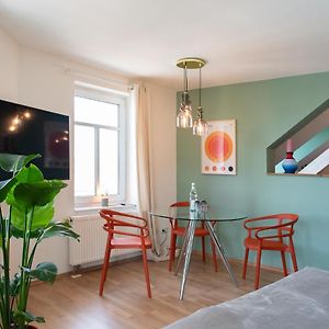 Bauhaus Apartment - Netflix & Wifi Κέμνιτς Exterior photo