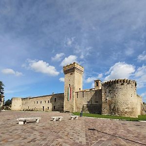 Cento Fiori Ξενοδοχείο Castel San Giovanni  Exterior photo