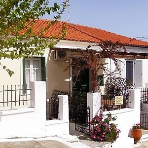 Kontos-Traditional House In Andros Beach Exterior photo