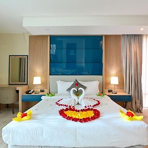 Al Mansour Suites Hotel Ντόχα Exterior photo